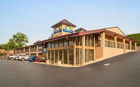 Days Inn By Wyndham Cartersville
